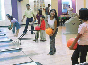Continental cuisine and play area are Prithvis attractions
