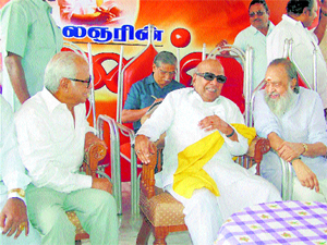 M. Karunanidhi with producer-director K. Balachander and lyricist Valli on during the inagural function of Kannamma.
