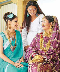 Models showcase latest trends of bridal make-up at a beauty centre