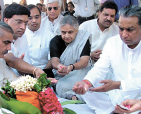 Delhi Chief Minister Sheila Dikshit participating in bhoomi-poojan of Luv-Kush Ramlila Committee in the Capital on Sunday. 