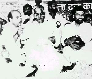 Yadav, Paswan in happier days