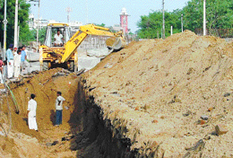 Digging on the Katcheri road leads to traffic chaos in Ludhiana.