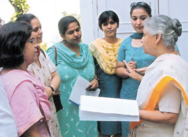 A delegation of dental surgeons meets the Chief Minister of Delhi, Mrs Sheila Dikshit, at her residence in the Capital