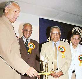 UT Administrator O.P. Verma inaugurates a conference on "40 Years of Endocrinology" at the PGI, Chandigarh