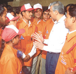 Commissioner of Police Dr K.K. Paul interacting with the students under the Student Traffic Volunteer Scholarship scheme, organised by Delhi Traffic Police, Castrol India Ltd. and Institute of Road Traffic Education in the Capital on Saturday. 
