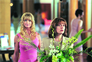 Goldie Hawn and Susan Sarandon in The Banger Sisters