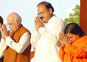 BJP leader L.K. Advani, BJP National President Venkaiah Naidu and former Chief Minister of Madhya Pradesh Uma Bharti at a felicitation function for completion of the Tiranga Yatra in New Delhi 