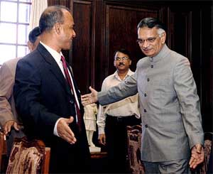 Union Home Minister Shivraj Patil with Mohammad Jahangir Alam Chowdhary (left), Director General of Bangladesh Rifles, before their meeting in New Delhi on Tuesday. 