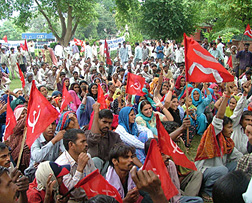 CPM activists hold demonstration against the state government in front of the mini-secretariat in Hisar on Wednesday.