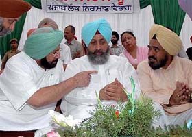 The Chief Minister, Capt Amarinder Singh, at a meeting regarding the celebrations of the 300th year of martyrdom of the Sahibzadas at Chamkaur Sahib