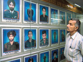 Portraits of war heroes
