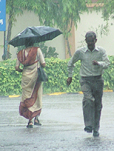 The heavy downpour in the Capital on Sunday brought down the temperature by four degrees.