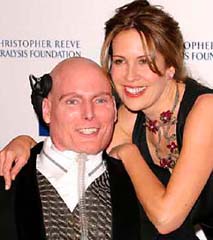 Superman actor Christopher Reeve, paralysed when he fell from a horse nine years ago, has died in a New York hospital of heart failure