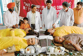 The Gaytri Parivar, Chandigarh, and the Shiv Mandir managing committee held a blood donation camp on the temple premises in Mani Majra on Tuesday. The camp was organised to mark the jayanti of Pt Sri Ram Sharma Acharya