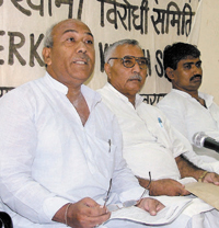 R.K.Bhardwaj, president, Ghazipur Slaughterhouse Protest Forum, Laxmimal Arya and Mahendra Arya of Arya Pratinidhi Sabha, addressing a press conference against the proposed slaughterhouse in Ghazipur, at Constitution Club in the Capital on Tuesday.