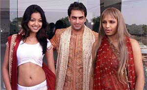 Femina Miss India Tanushree Dutta, model/actor Jass Arora and Nayna Dharival pose at a press conference