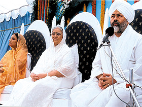 Baba Hardev Singhji Maharaj addressing a special congregation after inaugurating the voluntary service for 57th Annual Nirankari Sant Samagam in the Capital on Sunday