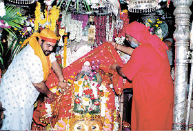 Devotees offering prayers at the Kalika Devi temple in the Capital on Wednesday