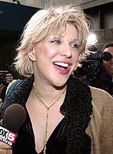 Courtney Love arrives at the Manhattan Criminal Court in New York