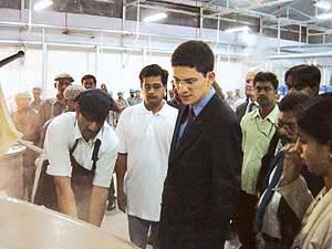 British minister visits the kitchen