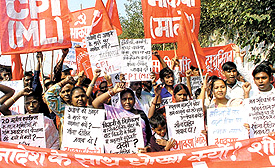 The CPI(ML) activists during the rally at Ramlila Ground in the Capital