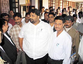 Madhepura MP Rajesh Ranjan, alias, Pappu Yadav, at the Civil Court in Patna on Tuesday in connection with the case of illegal entry into the Beur Jail. 