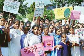 Students of Government High School, Sector 17, Panchkula take out an anti-cracker rally in Panchkula