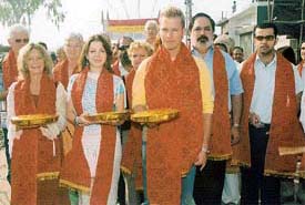 Foreign delegates offer prayers on the Dhanwantri Day celebrations in Ludhiana on Tuesday