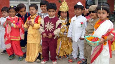 Children of Laboratory Nursery and Day-Care Centre, PAU, Ludhiana, in fancy dresses