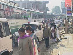 Pedestrians find it difficult to cross the road due to repeated jams on the Hamirpur-Shimla and the Hamirpur-Dharamsala roads due to digging of roads for laying of sewerage. 