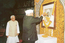 Dr Kewal Krishan, Speaker of the Punjab Vidhan Sabha, pays tributes to Lala Lajpat Rai during the ongoing 76th Martyrdom Fortnight at Lajpat Rai Bhavan in Sector 15, 