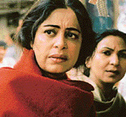 Kiron Kher in Khamosh Pani