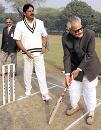 Kirti Azad keeps the wicket as Vice-President Bhairon Singh Shekhawat inaugurates the Cricket Match of Parliamentarians at Jawaharlal Nehru Stadium in the Capital on Saturday.