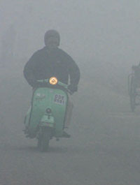 A dense fog enveloped Rajpath on Saturday evening