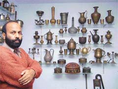 A large number of unique antique artefacts are in the poets collection 