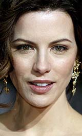 Cast member Britain's Kate Beckinsale arrives at the UK premiere of 'The Aviator' 