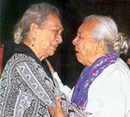 Uzra Butt and Zohra Sehgal in Ek Tthee Nani