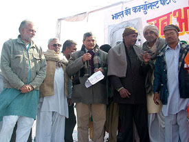 The CPM leaders, Mr Sita Ram Yechury, Mr Hannan Maula, Mr Inderjit, Mr Prithvi Singh Gorakhpuria and others, at a state-level rally in Hisar on Sunday.