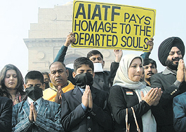 Activists of All India Anti Terrorist Front along with religious heads and school students paying homage to Tsunami victims in the Capital.