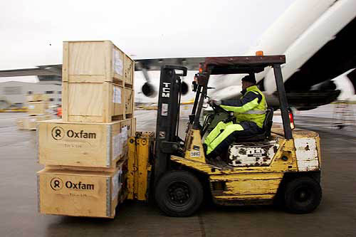 Sanitation equipment from the Oxfam charity set for Indian Ocean tsunami victims is loaded onto a plane at East Midlands Airport, central England, on December 29. The plane is taking the equipment to Sri Lanka and Indonesia.  Reuters