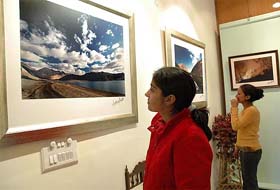 Visitors take a round of the Surkhab Shaukin Photo Gallery which was inaugurated by Capt Amarinder Singh in Sector 11, Chandigarh