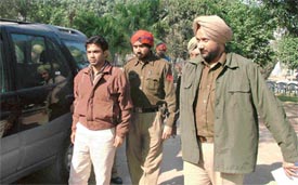 Rohit Jain caught by the Haibowal police for cheating finance agencies and banks