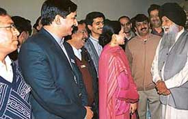 Capt. Kanwaljit Singh welcomes a delegation of Pakistani journalists at Hotel Mountview in Sector 10