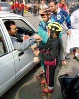 Young skaters collect funds for tsunami victims