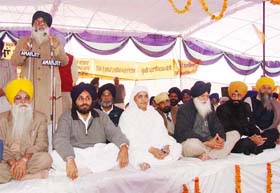 SAD chief Parkash Singh Badal addresses a party rally at the Maghi Mela in Muktsar