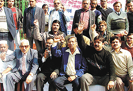 Delhi doctors sitting on dharna against the private hospitals which do not provide free services to the poor at Jantar Mantar in the Capital.
