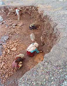 Children employed for mining the riverbed in 15 to 20 feet deep quarries in the Ghaggar