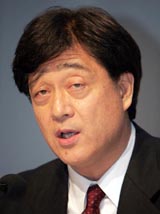 Mitsubishi Motors Corporation newly-appointed President and Chief Operating Officer Osamu Masuko speaks during a news conference in Tokyo on Friday following an announcement of their business revitalisation action plan. Ailing automaker Mitsubishi Motors said it had secured financial aid worth 270 billion yen ($2.63 billion) from the Mitsubishi group, its second rescue package in eight months.