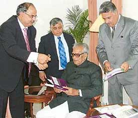 Vice-President Bhairon Singh Shekhawat gives his remarks after releasing a book Acting for Non Resident Indian Clients at his residence in New Delhi on Friday. 
