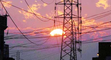 Sun sets across the horizon with a hope of another bright day tomorrow in Ludhiana on Monday